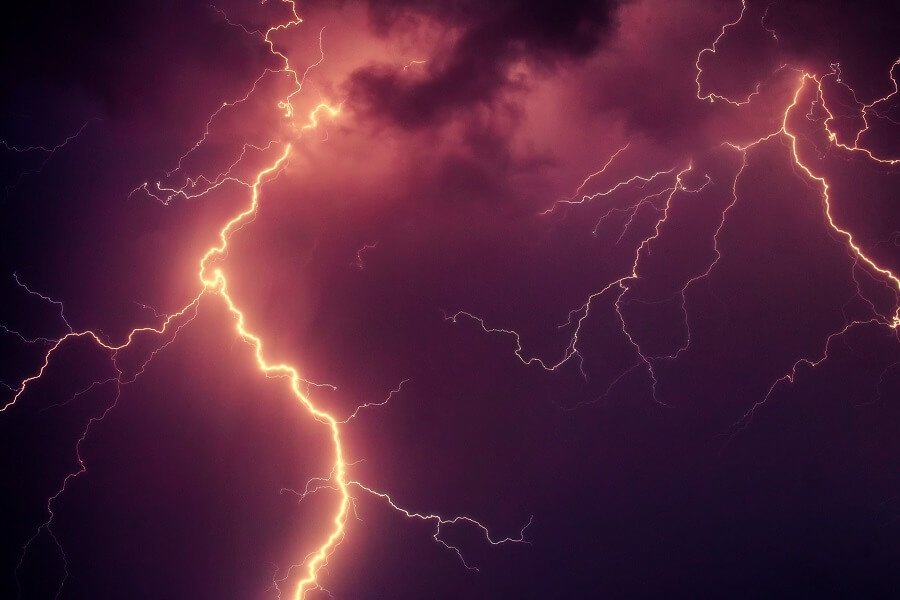 How To Photograph Lightning